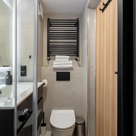 아파트 Homewell Orange Soft Lofts 포즈난